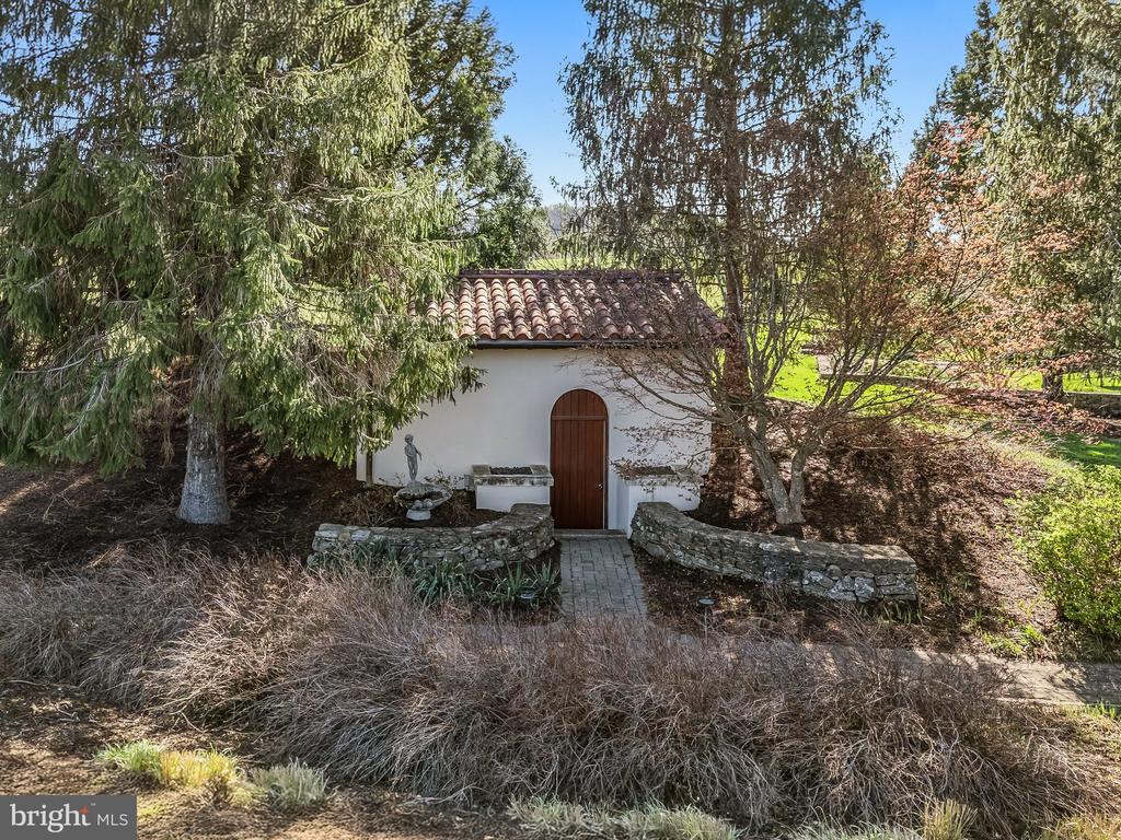 2547 HALFWAY RD, THE PLAINS, Virginia, 5 Bedrooms Bedrooms, ,5 BathroomsBathrooms,Residential,14,2547 HALFWAY RD,VAFQ2021476 MLS # VAFQ2021476