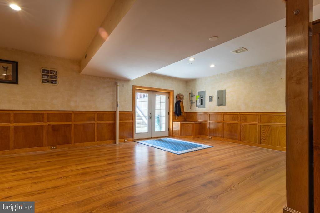 2113 COURTHOUSE RD, CATLETT, Virginia 20119, 4 Bedrooms Bedrooms, ,3 BathroomsBathrooms,Residential,14,2113 COURTHOUSE RD,VAFQ2021270 MLS # VAFQ2021270