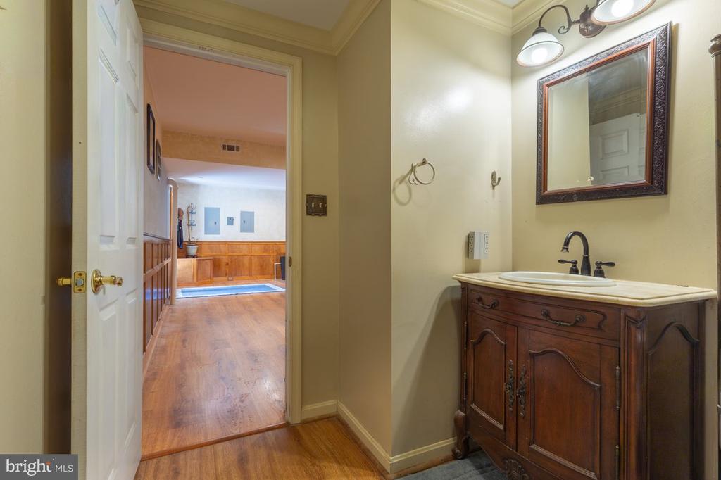 2113 COURTHOUSE RD, CATLETT, Virginia 20119, 4 Bedrooms Bedrooms, ,3 BathroomsBathrooms,Residential,14,2113 COURTHOUSE RD,VAFQ2021270 MLS # VAFQ2021270