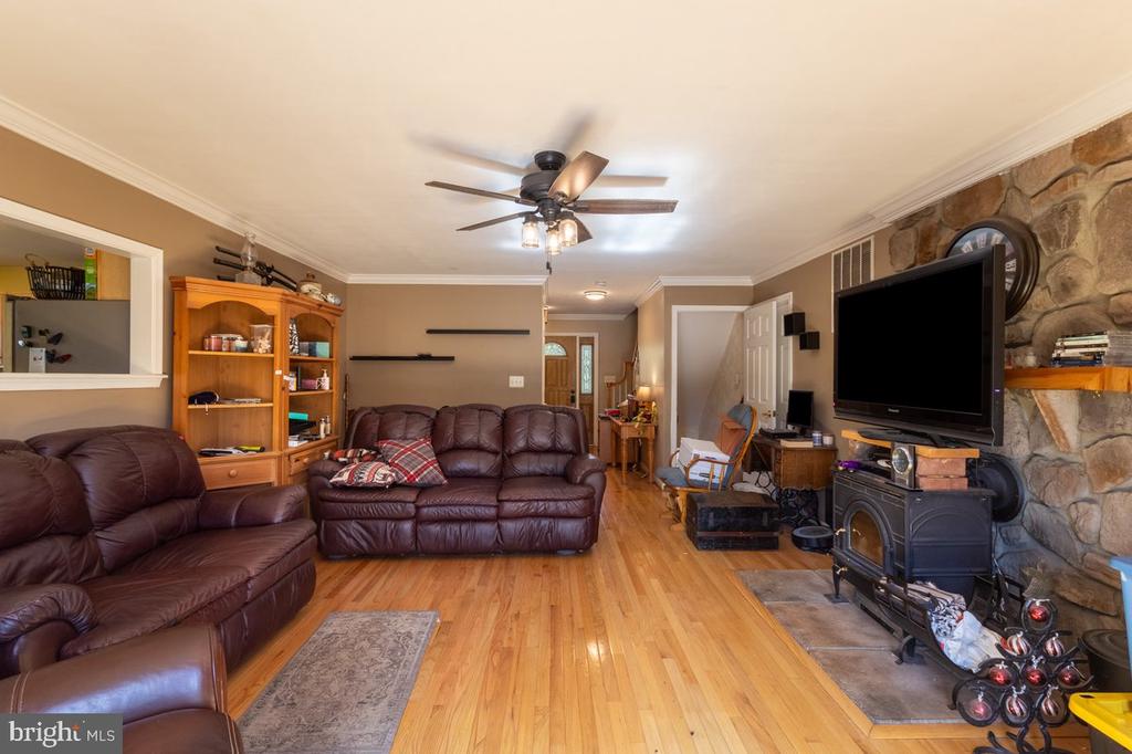 2113 COURTHOUSE RD, CATLETT, Virginia 20119, 4 Bedrooms Bedrooms, ,3 BathroomsBathrooms,Residential,14,2113 COURTHOUSE RD,VAFQ2021270 MLS # VAFQ2021270