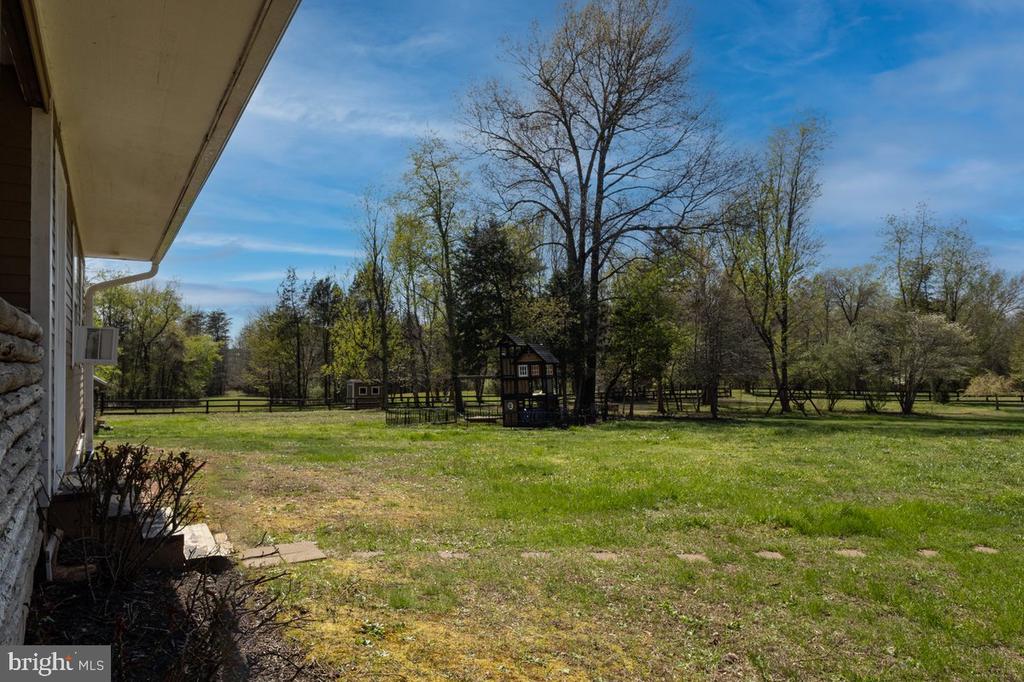 2113 COURTHOUSE RD, CATLETT, Virginia 20119, 4 Bedrooms Bedrooms, ,3 BathroomsBathrooms,Residential,14,2113 COURTHOUSE RD,VAFQ2021270 MLS # VAFQ2021270