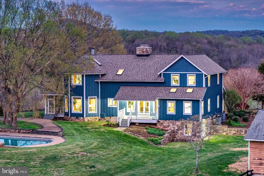 11597 LEEDS CHAPEL LN, MARKHAM, Virginia, 4 Bedrooms Bedrooms, ,2 BathroomsBathrooms,Residential,14,11597 LEEDS CHAPEL LN,VAFQ2020962 MLS # VAFQ2020962