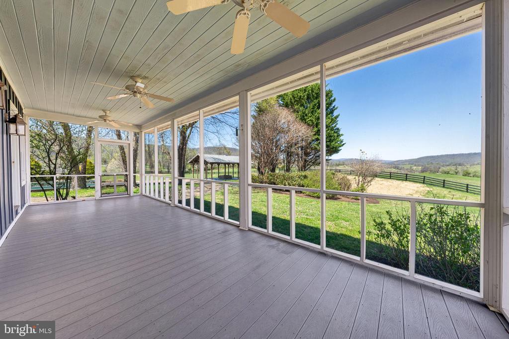 11597 LEEDS CHAPEL LN, MARKHAM, Virginia, 4 Bedrooms Bedrooms, ,2 BathroomsBathrooms,Residential,14,11597 LEEDS CHAPEL LN,VAFQ2020962 MLS # VAFQ2020962