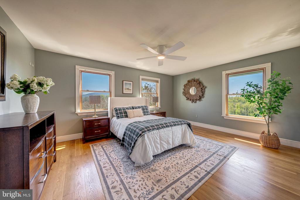 11597 LEEDS CHAPEL LN, MARKHAM, Virginia, 4 Bedrooms Bedrooms, ,2 BathroomsBathrooms,Residential,14,11597 LEEDS CHAPEL LN,VAFQ2020962 MLS # VAFQ2020962