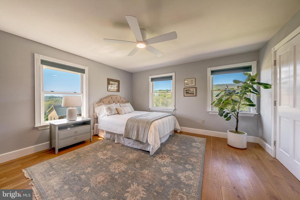 11597 LEEDS CHAPEL LN, MARKHAM, Virginia, 4 Bedrooms Bedrooms, ,2 BathroomsBathrooms,Residential,14,11597 LEEDS CHAPEL LN,VAFQ2020962 MLS # VAFQ2020962