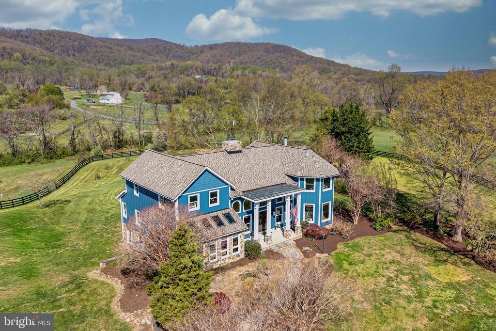 11597 LEEDS CHAPEL LN, MARKHAM, Virginia, 4 Bedrooms Bedrooms, ,2 BathroomsBathrooms,Residential,14,11597 LEEDS CHAPEL LN,VAFQ2020962 MLS # VAFQ2020962