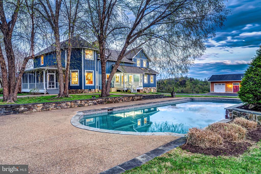 11597 LEEDS CHAPEL LN, MARKHAM, Virginia, 4 Bedrooms Bedrooms, ,2 BathroomsBathrooms,Residential,14,11597 LEEDS CHAPEL LN,VAFQ2020962 MLS # VAFQ2020962