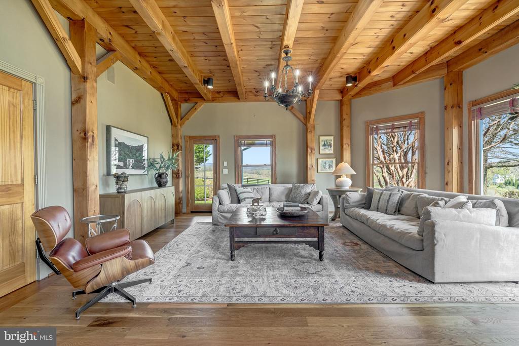 11597 LEEDS CHAPEL LN, MARKHAM, Virginia, 4 Bedrooms Bedrooms, ,2 BathroomsBathrooms,Residential,14,11597 LEEDS CHAPEL LN,VAFQ2020962 MLS # VAFQ2020962