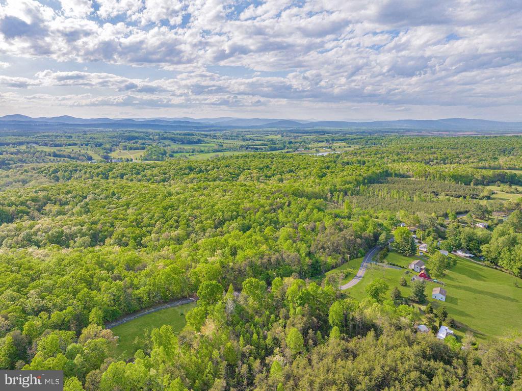 845 RACCOON RIDGE RD, SCOTTSVILLE, Virginia 24590, 4 Bedrooms Bedrooms, ,2 BathroomsBathrooms,Residential,14,845 RACCOON RIDGE RD,VAAB2001198 MLS # VAAB2001198