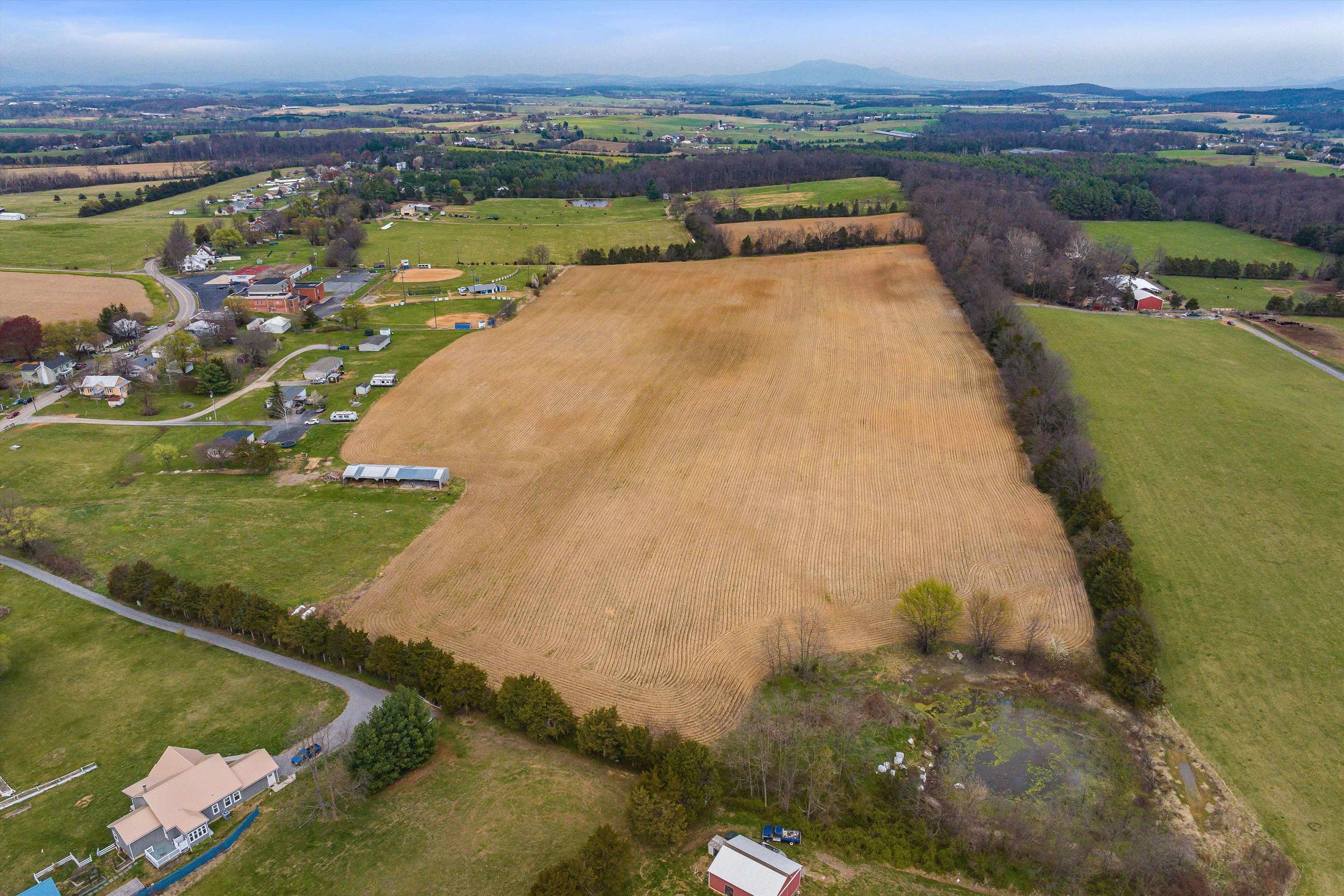 15, 17, 25, 37 HAYFIELD LANE, FORT DEFIANCE, Virginia 24437, ,Land,14,15,17,25,37 HAYFIELD LANE,675750 MLS # 675750