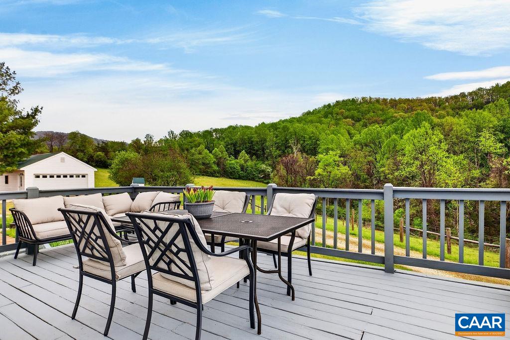 10808 PATRICK HENRY HWY, ROSELAND, Virginia 22967, 4 Bedrooms Bedrooms, ,4 BathroomsBathrooms,Residential,14,10808 PATRICK HENRY HWY,675821 MLS # 675821