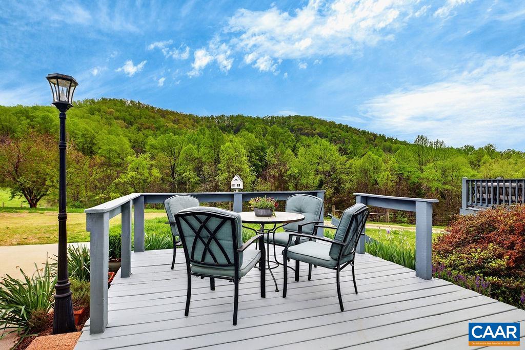 10808 PATRICK HENRY HWY, ROSELAND, Virginia 22967, 4 Bedrooms Bedrooms, ,4 BathroomsBathrooms,Residential,14,10808 PATRICK HENRY HWY,675821 MLS # 675821