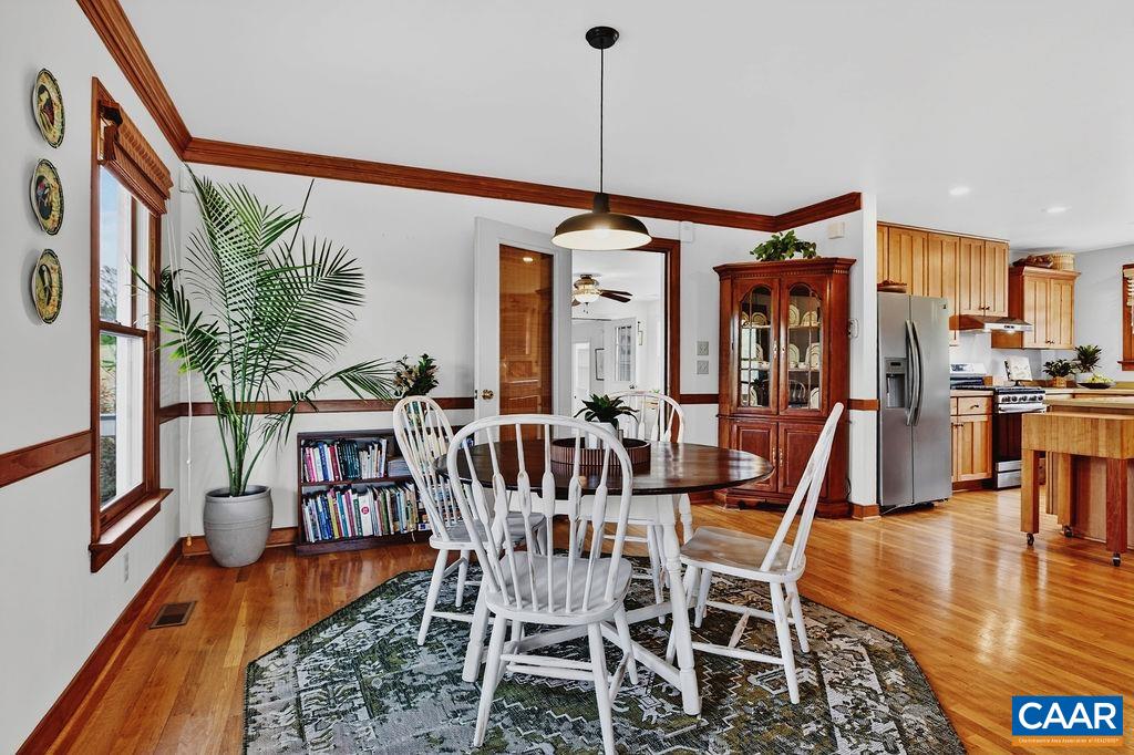 10808 PATRICK HENRY HWY, ROSELAND, Virginia 22967, 4 Bedrooms Bedrooms, ,4 BathroomsBathrooms,Residential,14,10808 PATRICK HENRY HWY,675821 MLS # 675821