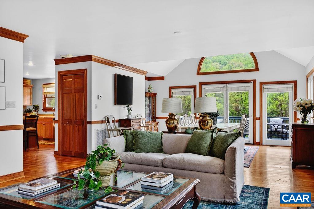 10808 PATRICK HENRY HWY, ROSELAND, Virginia 22967, 4 Bedrooms Bedrooms, ,4 BathroomsBathrooms,Residential,14,10808 PATRICK HENRY HWY,675821 MLS # 675821