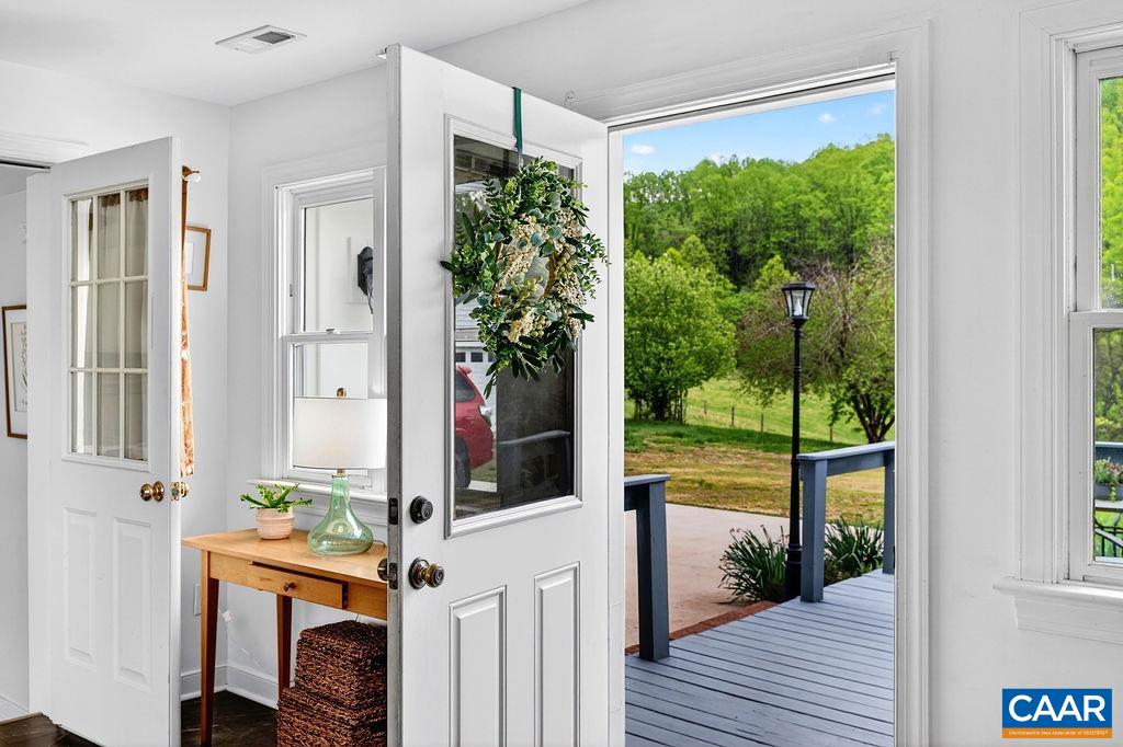 10808 PATRICK HENRY HWY, ROSELAND, Virginia 22967, 4 Bedrooms Bedrooms, ,4 BathroomsBathrooms,Residential,14,10808 PATRICK HENRY HWY,675821 MLS # 675821