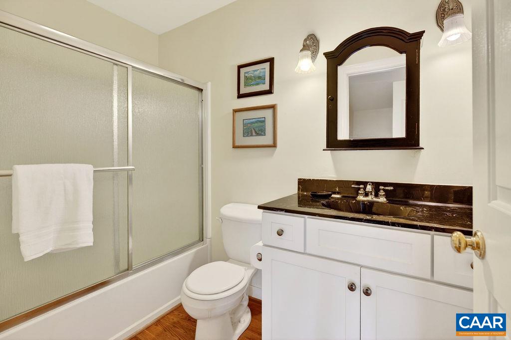 10808 PATRICK HENRY HWY, ROSELAND, Virginia 22967, 4 Bedrooms Bedrooms, ,4 BathroomsBathrooms,Residential,14,10808 PATRICK HENRY HWY,675821 MLS # 675821