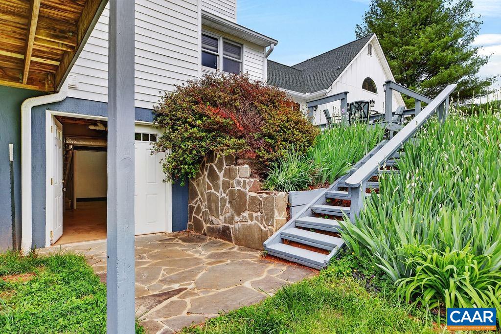 10808 PATRICK HENRY HWY, ROSELAND, Virginia 22967, 4 Bedrooms Bedrooms, ,4 BathroomsBathrooms,Residential,14,10808 PATRICK HENRY HWY,675821 MLS # 675821