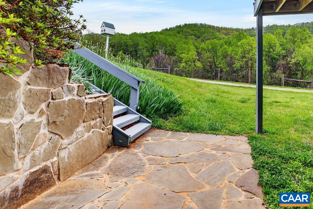 10808 PATRICK HENRY HWY, ROSELAND, Virginia 22967, 4 Bedrooms Bedrooms, ,4 BathroomsBathrooms,Residential,14,10808 PATRICK HENRY HWY,675821 MLS # 675821