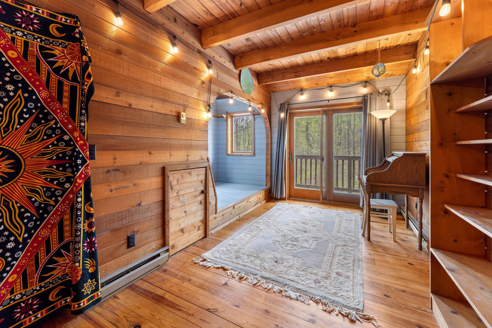 902 HARRIS HOLLOW RD, WASHINGTON, Virginia, 4 Bedrooms Bedrooms, ,4 BathroomsBathrooms,Residential,14,902 HARRIS HOLLOW RD,VARP2002516 MLS # VARP2002516