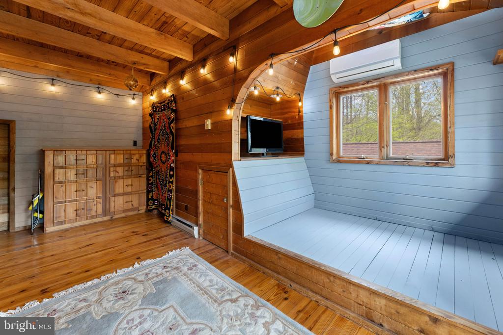 902 HARRIS HOLLOW RD, WASHINGTON, Virginia, 4 Bedrooms Bedrooms, ,4 BathroomsBathrooms,Residential,14,902 HARRIS HOLLOW RD,VARP2002516 MLS # VARP2002516