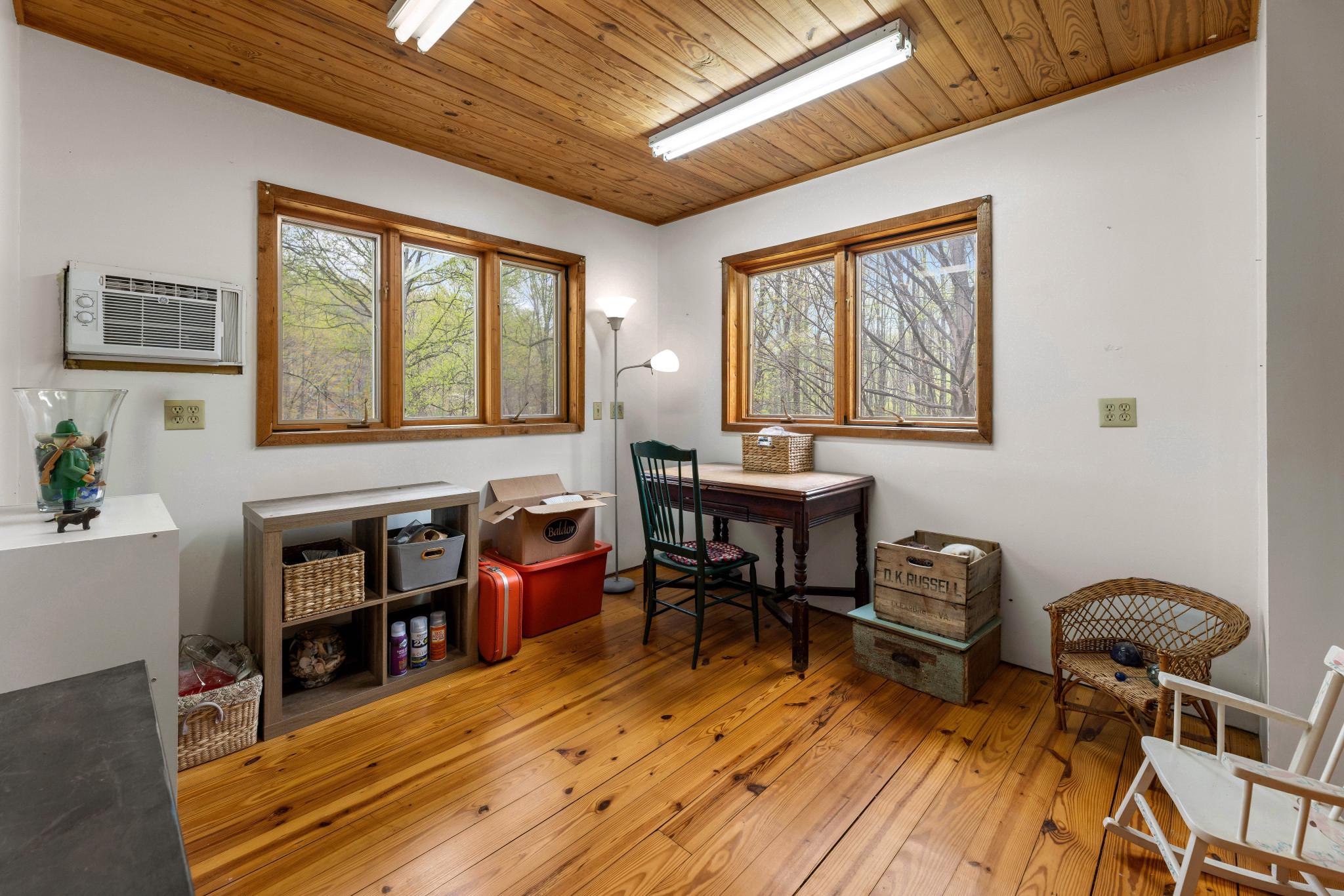 902 HARRIS HOLLOW RD, WASHINGTON, Virginia, 4 Bedrooms Bedrooms, ,4 BathroomsBathrooms,Residential,14,902 HARRIS HOLLOW RD,VARP2002516 MLS # VARP2002516