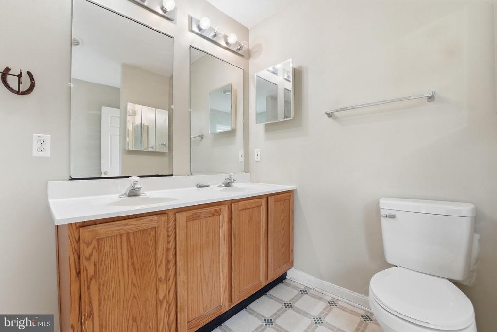 1901 MISTY MEADOWS LN, MARKHAM, Virginia, 2 Bedrooms Bedrooms, ,2 BathroomsBathrooms,Residential,14,1901 MISTY MEADOWS LN,VAFQ2021462 MLS # VAFQ2021462