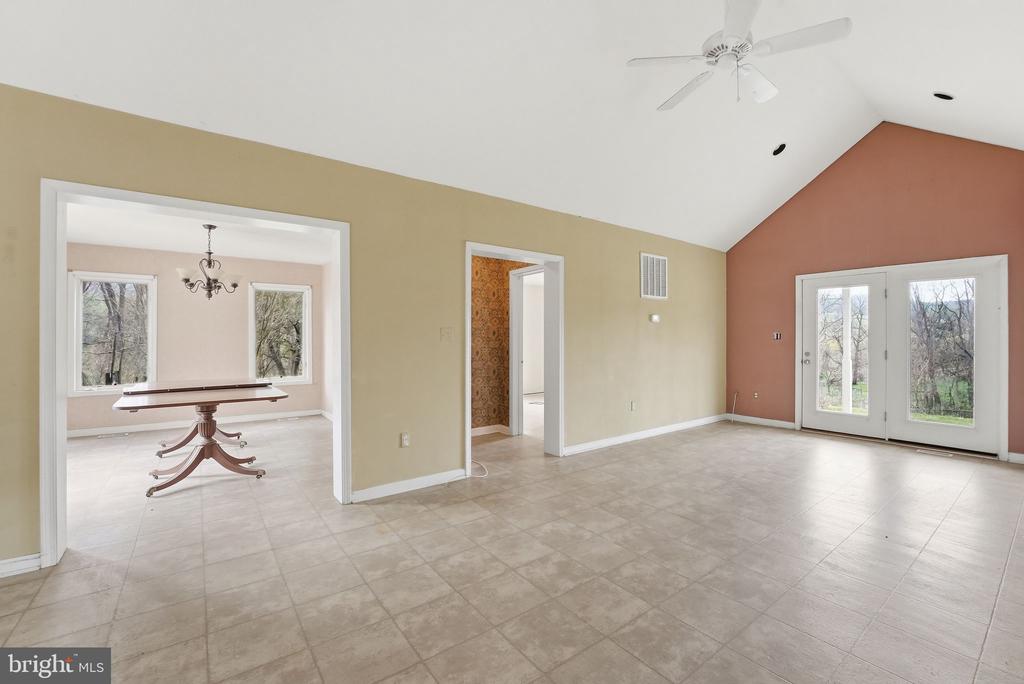 1901 MISTY MEADOWS LN, MARKHAM, Virginia, 2 Bedrooms Bedrooms, ,2 BathroomsBathrooms,Residential,14,1901 MISTY MEADOWS LN,VAFQ2021462 MLS # VAFQ2021462