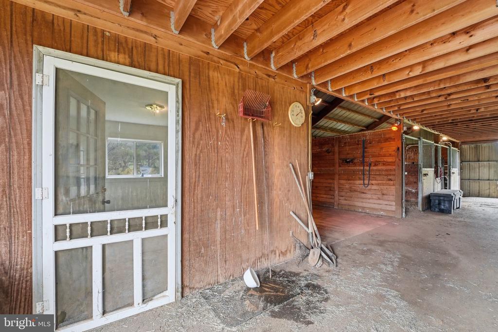 1901 MISTY MEADOWS LN, MARKHAM, Virginia, 2 Bedrooms Bedrooms, ,2 BathroomsBathrooms,Residential,14,1901 MISTY MEADOWS LN,VAFQ2021462 MLS # VAFQ2021462