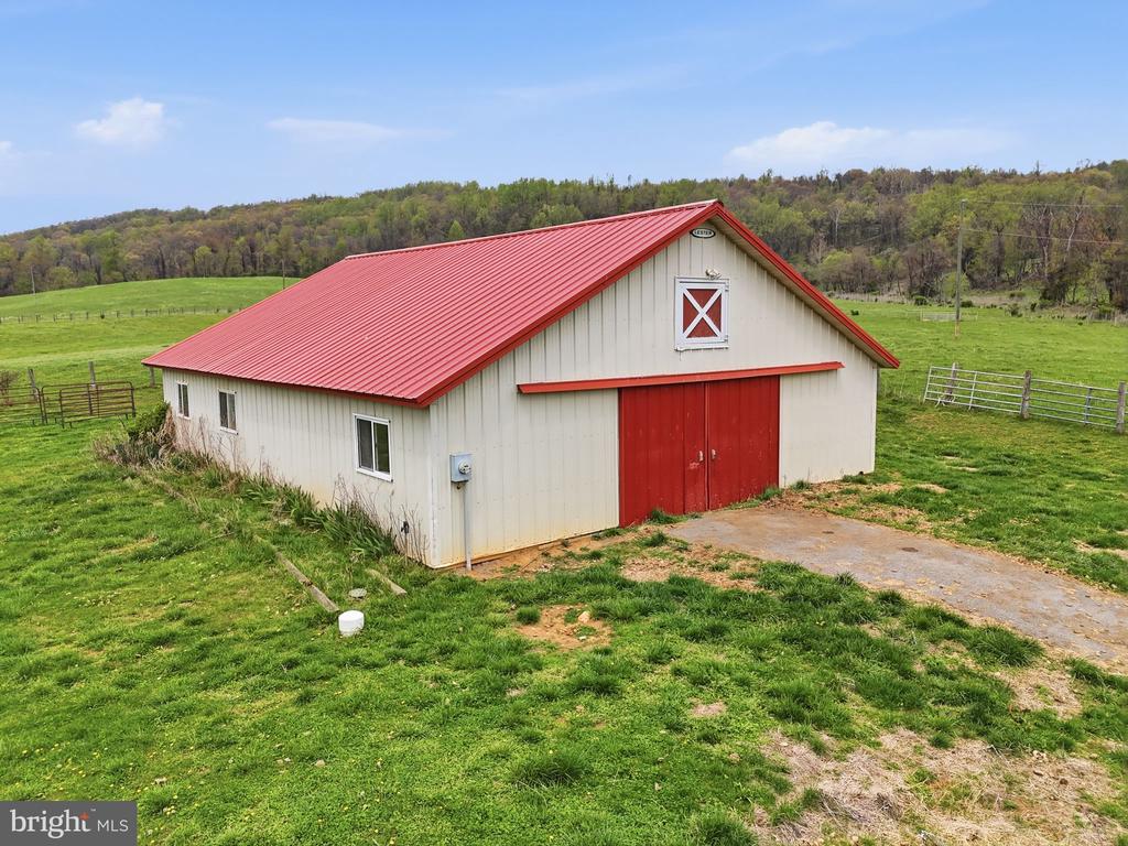 1901 MISTY MEADOWS LN, MARKHAM, Virginia, 2 Bedrooms Bedrooms, ,2 BathroomsBathrooms,Residential,14,1901 MISTY MEADOWS LN,VAFQ2021462 MLS # VAFQ2021462