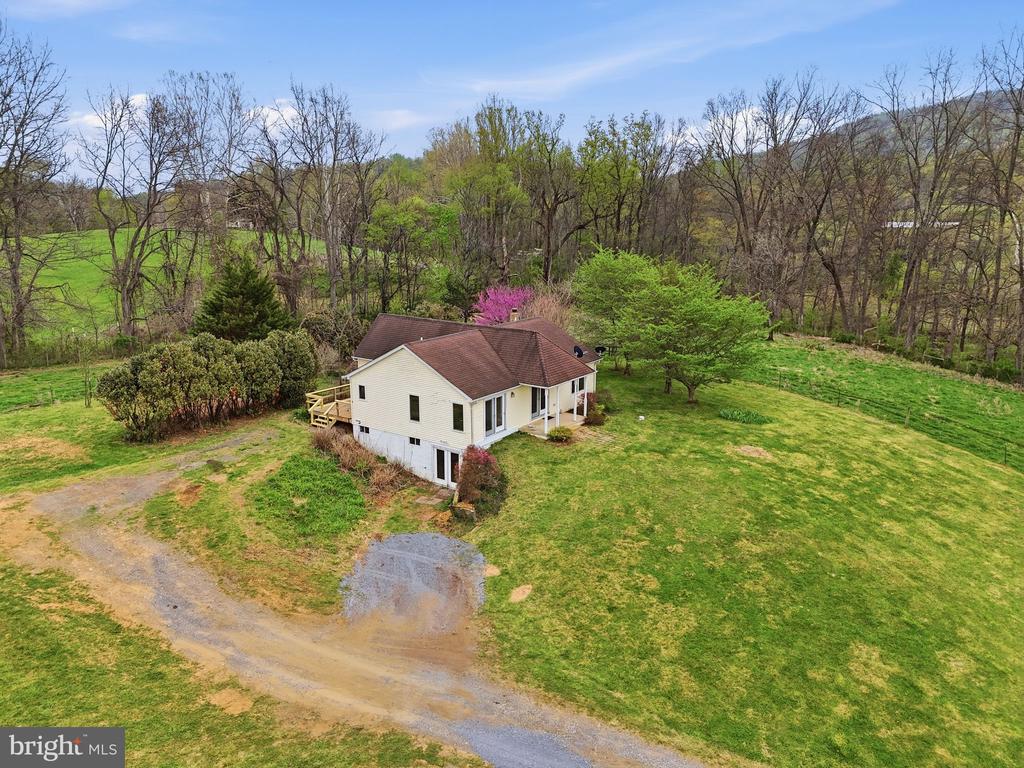 1901 MISTY MEADOWS LN, MARKHAM, Virginia, 2 Bedrooms Bedrooms, ,2 BathroomsBathrooms,Residential,14,1901 MISTY MEADOWS LN,VAFQ2021462 MLS # VAFQ2021462