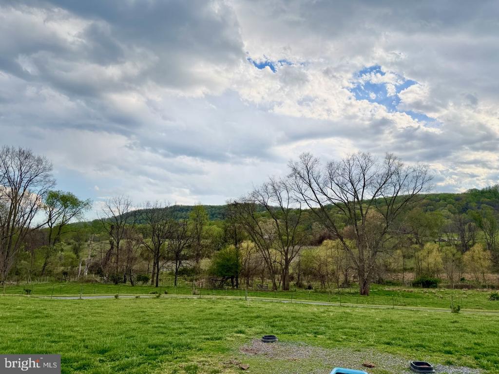 1901 MISTY MEADOWS LN, MARKHAM, Virginia, 2 Bedrooms Bedrooms, ,2 BathroomsBathrooms,Residential,14,1901 MISTY MEADOWS LN,VAFQ2021462 MLS # VAFQ2021462