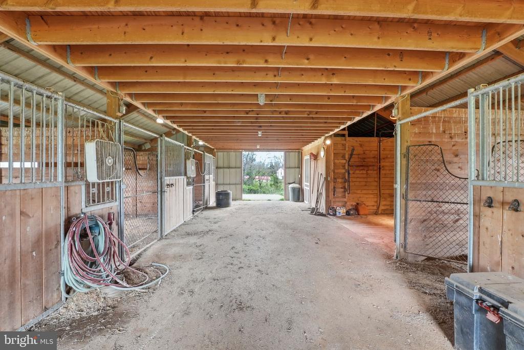 1901 MISTY MEADOWS LN, MARKHAM, Virginia, 2 Bedrooms Bedrooms, ,2 BathroomsBathrooms,Residential,14,1901 MISTY MEADOWS LN,VAFQ2021462 MLS # VAFQ2021462