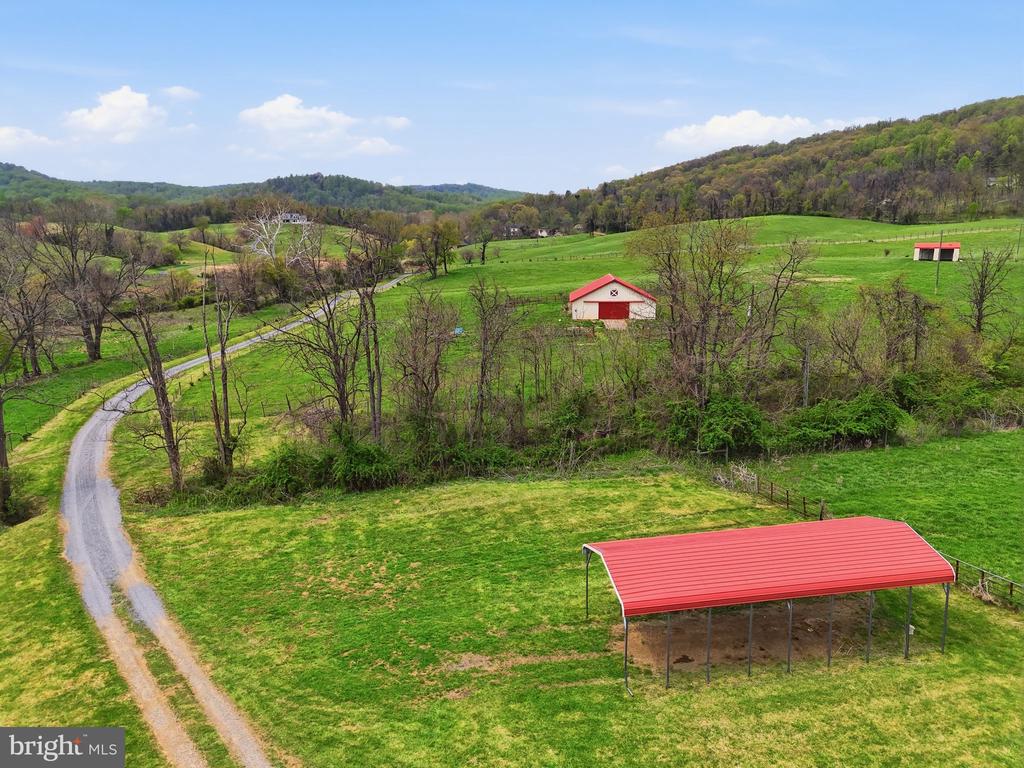 1901 MISTY MEADOWS LN, MARKHAM, Virginia, 2 Bedrooms Bedrooms, ,2 BathroomsBathrooms,Residential,14,1901 MISTY MEADOWS LN,VAFQ2021462 MLS # VAFQ2021462