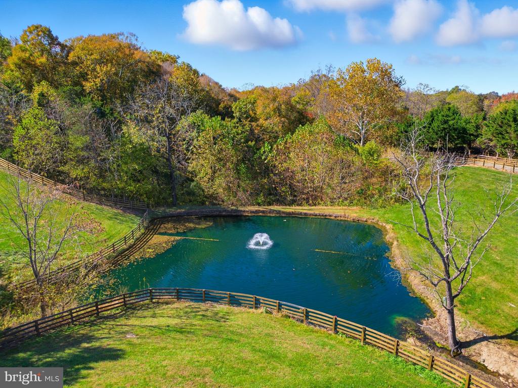 240 STONELEIGH RD, PALMYRA, Virginia 22963, 7 Bedrooms Bedrooms, ,5 BathroomsBathrooms,Residential,14,240 STONELEIGH RD,VAFN2000664 MLS # VAFN2000664