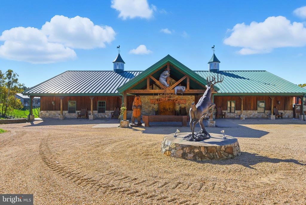 240 STONELEIGH RD, PALMYRA, Virginia 22963, 7 Bedrooms Bedrooms, ,5 BathroomsBathrooms,Residential,14,240 STONELEIGH RD,VAFN2000664 MLS # VAFN2000664