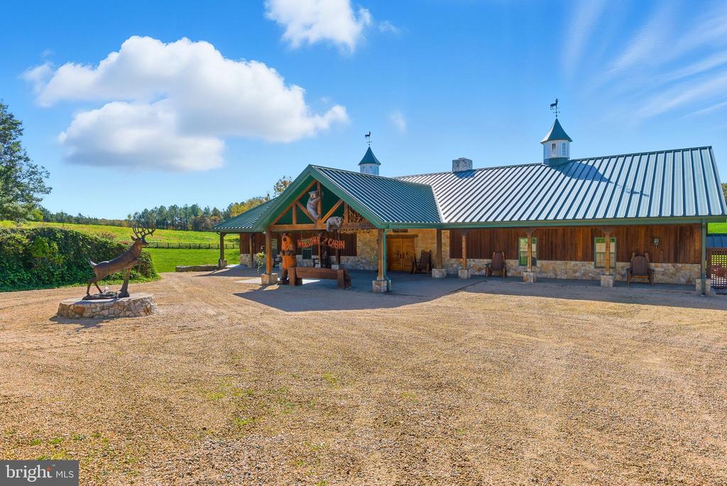 240 STONELEIGH RD, PALMYRA, Virginia 22963, 7 Bedrooms Bedrooms, ,5 BathroomsBathrooms,Residential,14,240 STONELEIGH RD,VAFN2000664 MLS # VAFN2000664