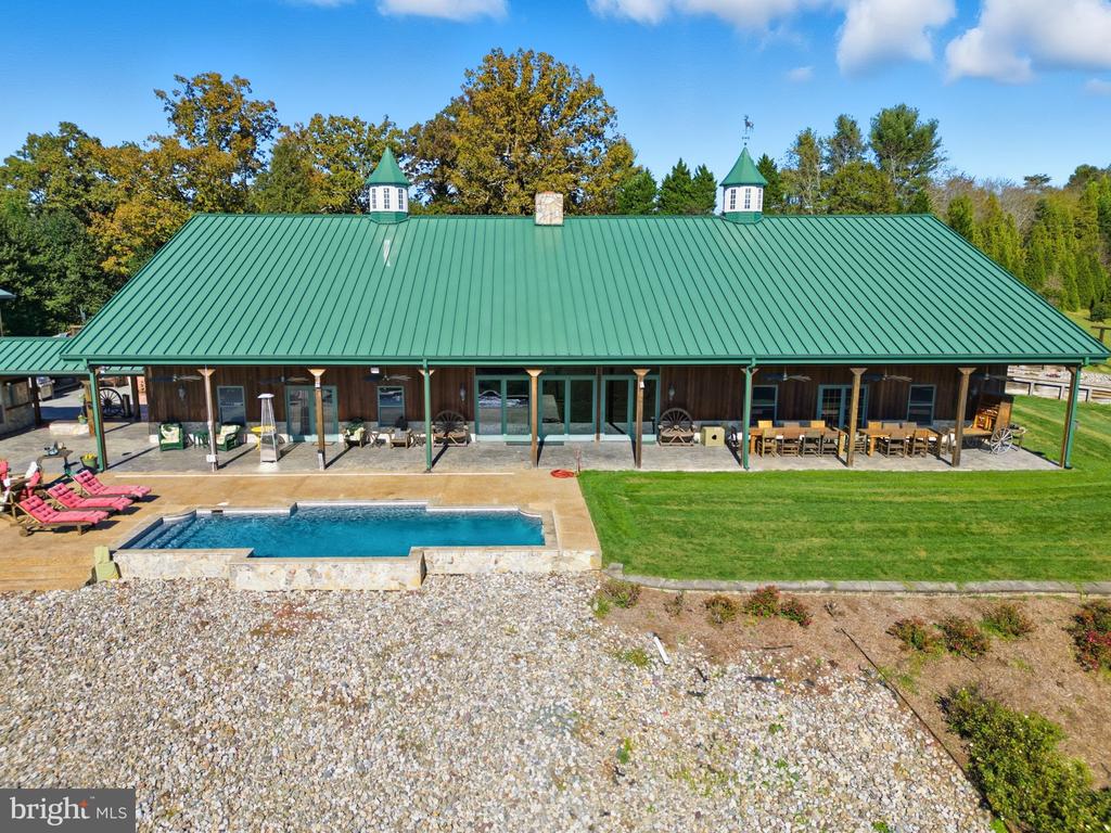 240 STONELEIGH RD, PALMYRA, Virginia 22963, 7 Bedrooms Bedrooms, ,5 BathroomsBathrooms,Residential,14,240 STONELEIGH RD,VAFN2000664 MLS # VAFN2000664