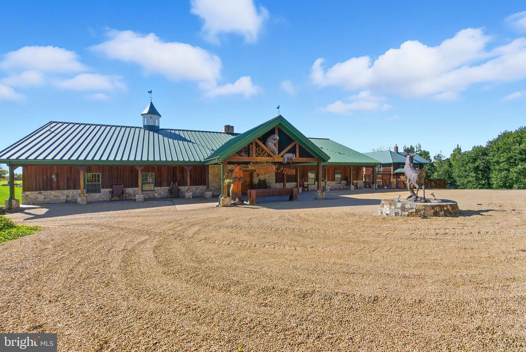 240 STONELEIGH RD, PALMYRA, Virginia 22963, 7 Bedrooms Bedrooms, ,5 BathroomsBathrooms,Residential,14,240 STONELEIGH RD,VAFN2000664 MLS # VAFN2000664