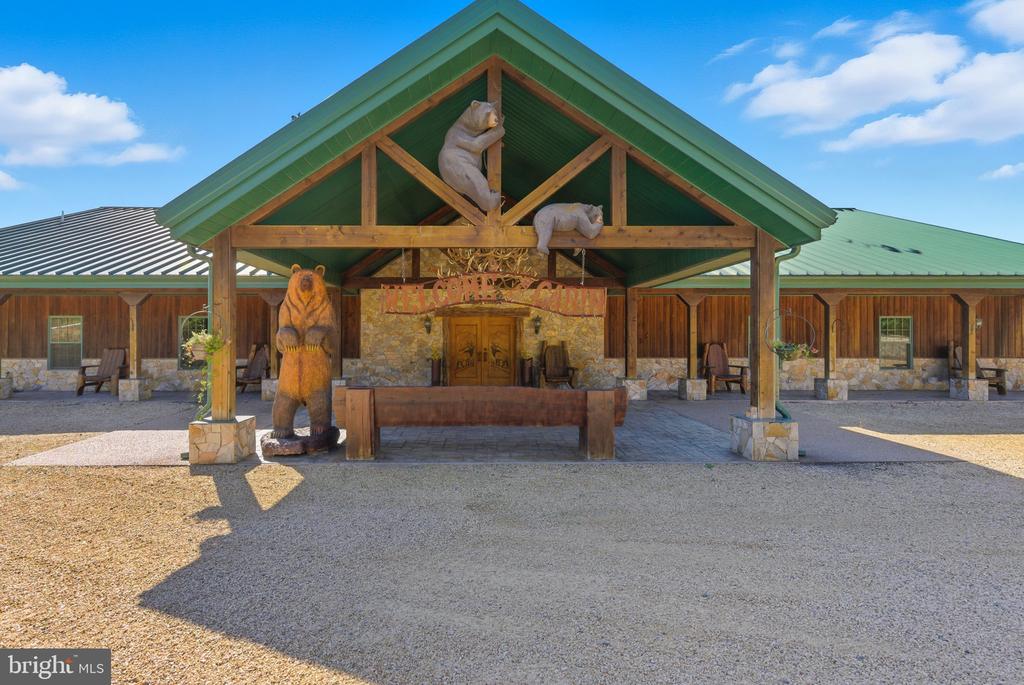 240 STONELEIGH RD, PALMYRA, Virginia 22963, 7 Bedrooms Bedrooms, ,5 BathroomsBathrooms,Residential,14,240 STONELEIGH RD,VAFN2000664 MLS # VAFN2000664