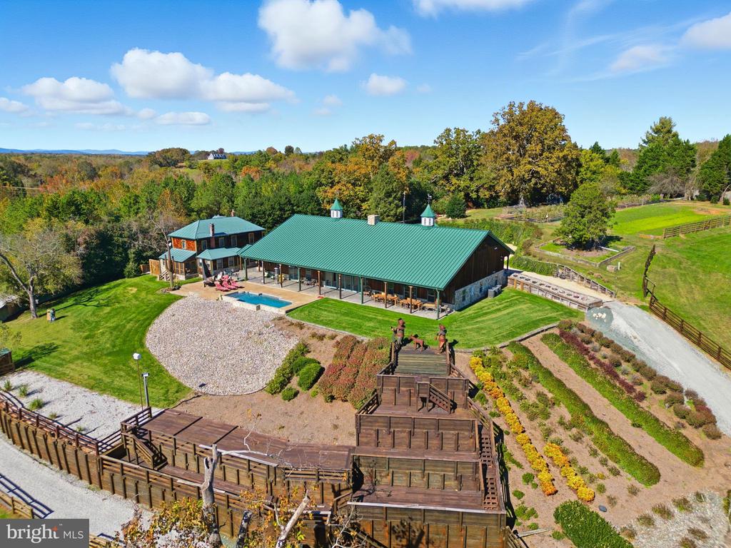 240 STONELEIGH RD, PALMYRA, Virginia 22963, 7 Bedrooms Bedrooms, ,5 BathroomsBathrooms,Residential,14,240 STONELEIGH RD,VAFN2000664 MLS # VAFN2000664