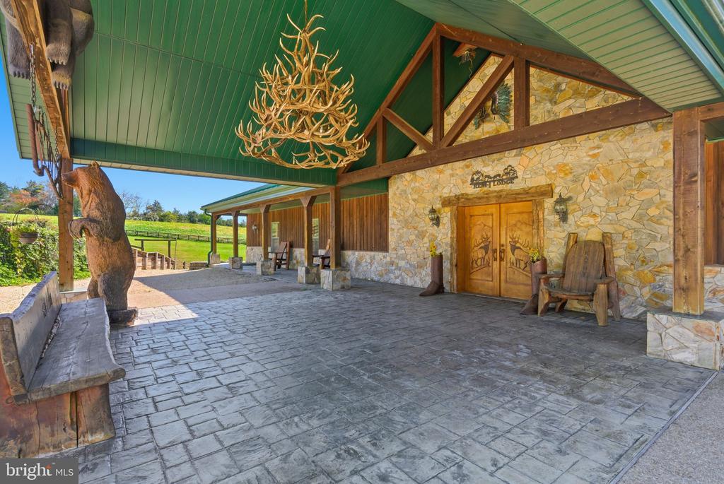 240 STONELEIGH RD, PALMYRA, Virginia 22963, 7 Bedrooms Bedrooms, ,5 BathroomsBathrooms,Residential,14,240 STONELEIGH RD,VAFN2000664 MLS # VAFN2000664