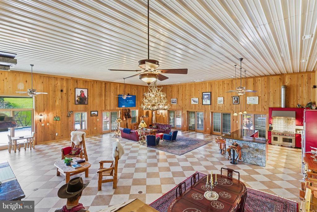 240 STONELEIGH RD, PALMYRA, Virginia 22963, 7 Bedrooms Bedrooms, ,5 BathroomsBathrooms,Residential,14,240 STONELEIGH RD,VAFN2000664 MLS # VAFN2000664