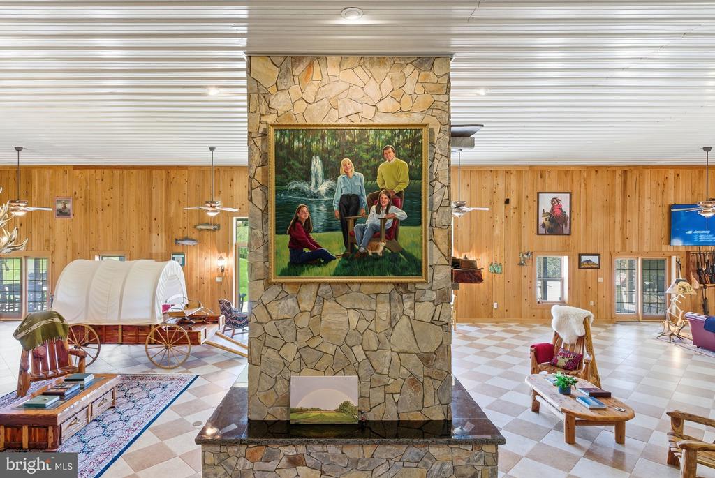 240 STONELEIGH RD, PALMYRA, Virginia 22963, 7 Bedrooms Bedrooms, ,5 BathroomsBathrooms,Residential,14,240 STONELEIGH RD,VAFN2000664 MLS # VAFN2000664