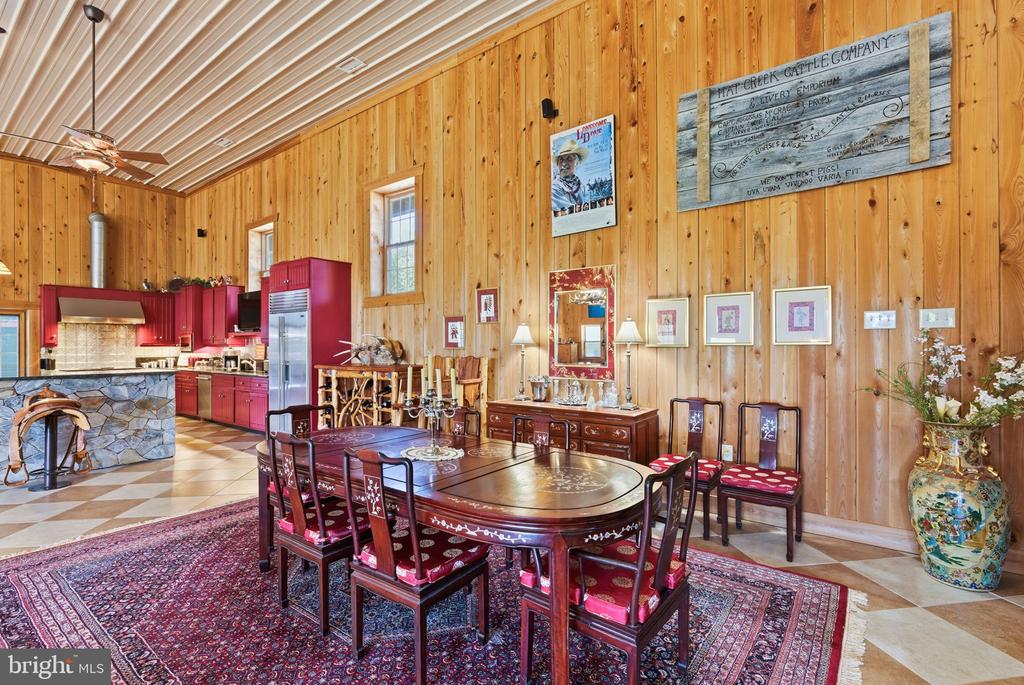 240 STONELEIGH RD, PALMYRA, Virginia 22963, 7 Bedrooms Bedrooms, ,5 BathroomsBathrooms,Residential,14,240 STONELEIGH RD,VAFN2000664 MLS # VAFN2000664