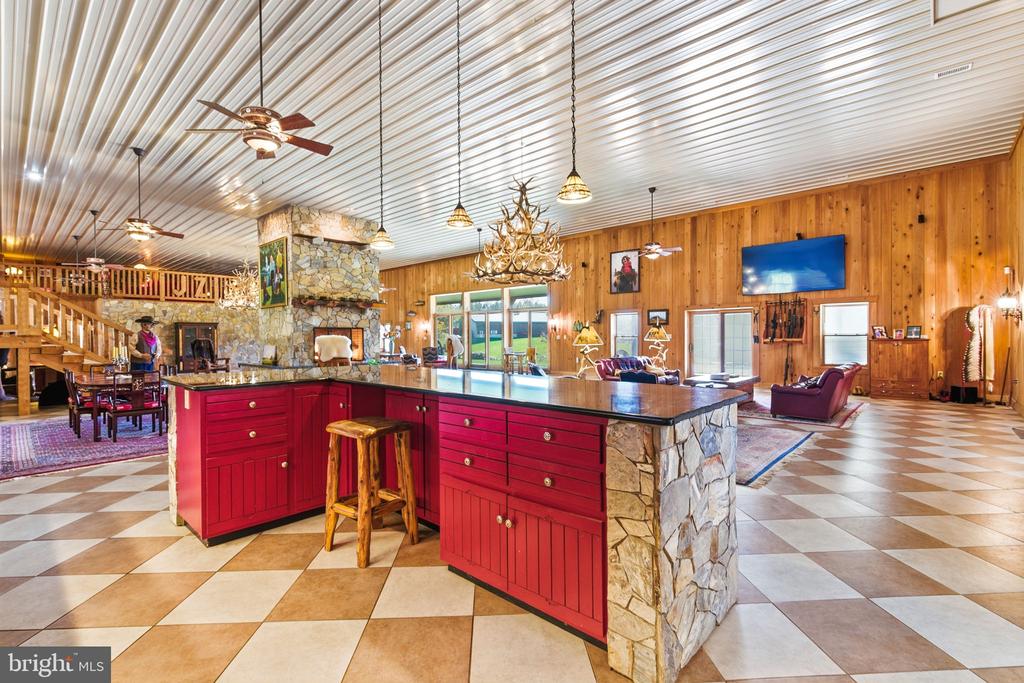 240 STONELEIGH RD, PALMYRA, Virginia 22963, 7 Bedrooms Bedrooms, ,5 BathroomsBathrooms,Residential,14,240 STONELEIGH RD,VAFN2000664 MLS # VAFN2000664