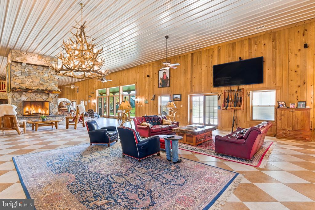 240 STONELEIGH RD, PALMYRA, Virginia 22963, 7 Bedrooms Bedrooms, ,5 BathroomsBathrooms,Residential,14,240 STONELEIGH RD,VAFN2000664 MLS # VAFN2000664