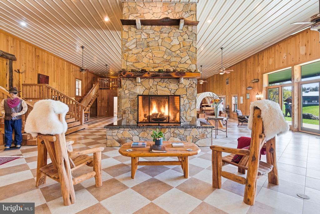 240 STONELEIGH RD, PALMYRA, Virginia 22963, 7 Bedrooms Bedrooms, ,5 BathroomsBathrooms,Residential,14,240 STONELEIGH RD,VAFN2000664 MLS # VAFN2000664