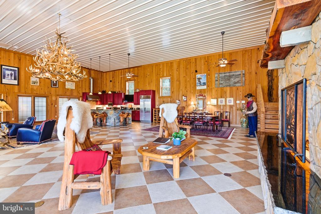 240 STONELEIGH RD, PALMYRA, Virginia 22963, 7 Bedrooms Bedrooms, ,5 BathroomsBathrooms,Residential,14,240 STONELEIGH RD,VAFN2000664 MLS # VAFN2000664