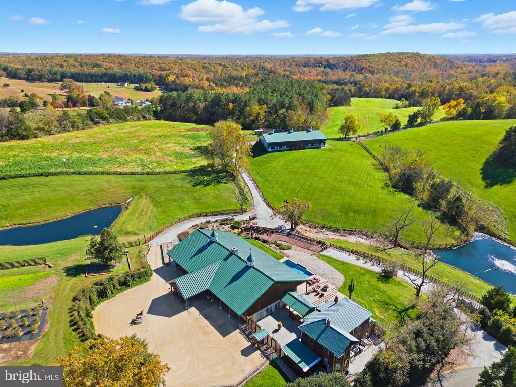 240 STONELEIGH RD, PALMYRA, Virginia 22963, 7 Bedrooms Bedrooms, ,5 BathroomsBathrooms,Residential,14,240 STONELEIGH RD,VAFN2000664 MLS # VAFN2000664