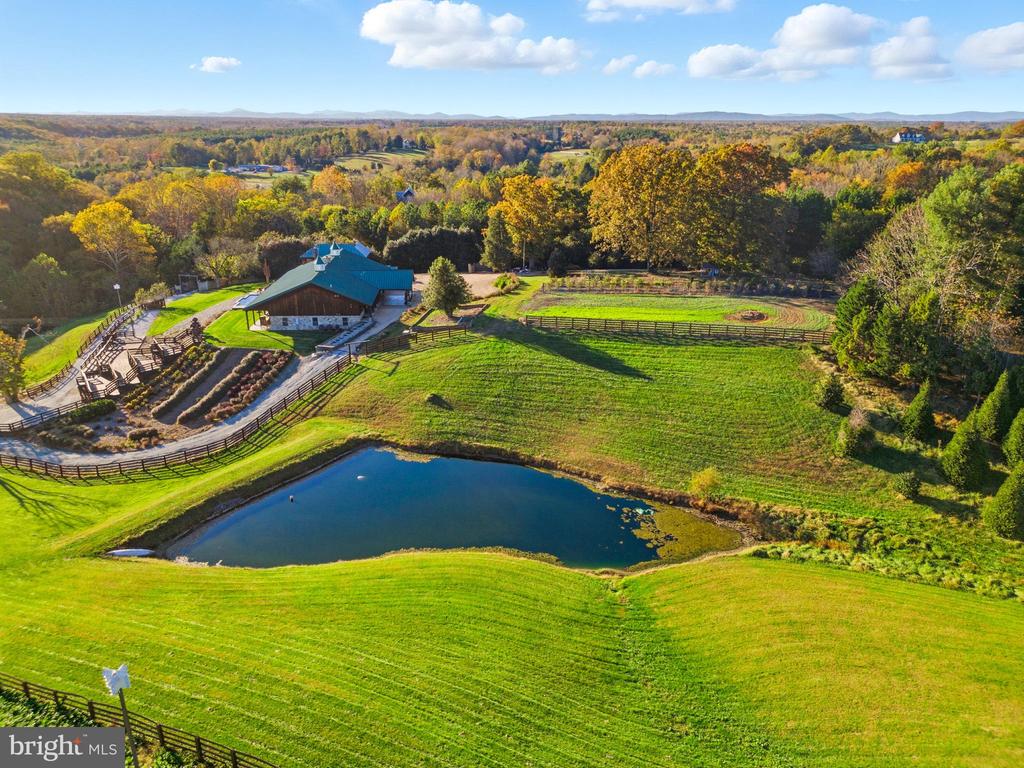 240 STONELEIGH RD, PALMYRA, Virginia 22963, 7 Bedrooms Bedrooms, ,5 BathroomsBathrooms,Residential,14,240 STONELEIGH RD,VAFN2000664 MLS # VAFN2000664